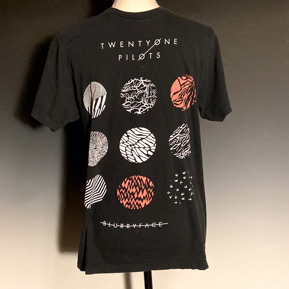 Hot Topic Twenty One Pilots band tee